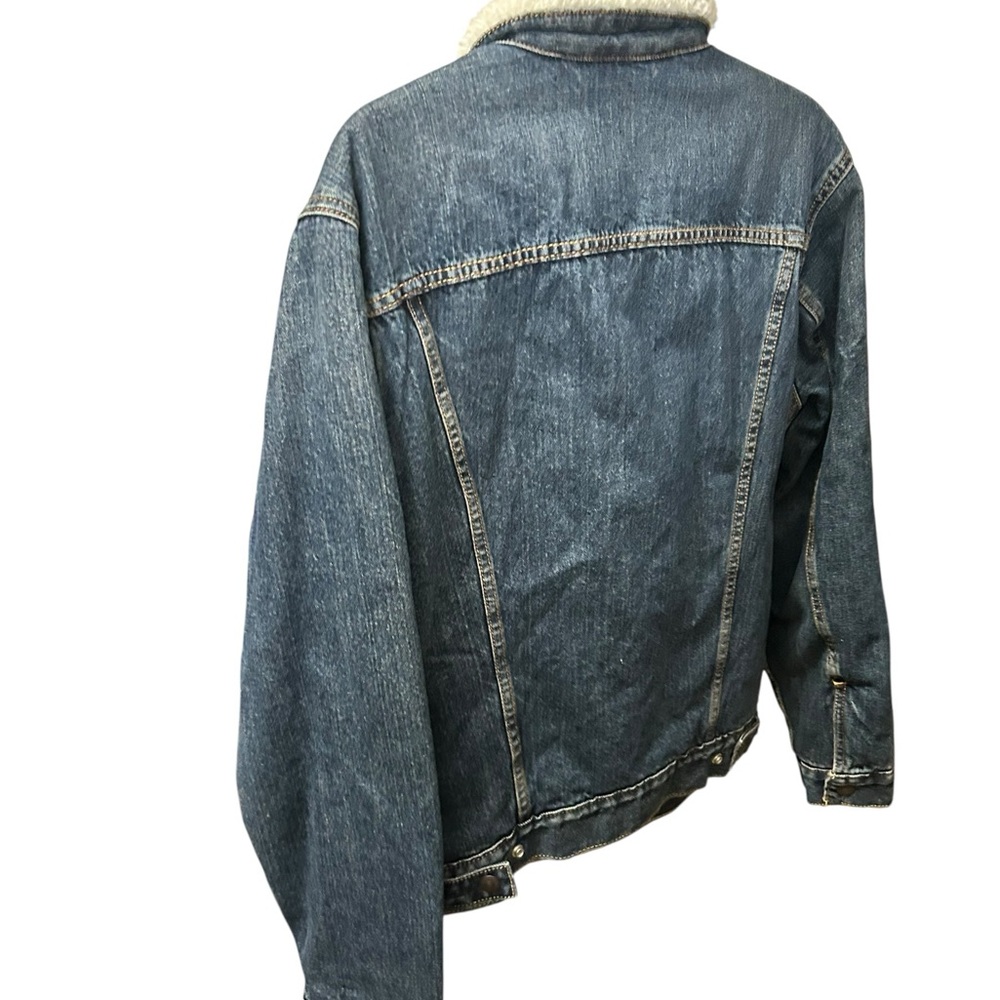 Mens size small Levi's Sherpa Lined Denim Jacket - Picture 2 of 9
